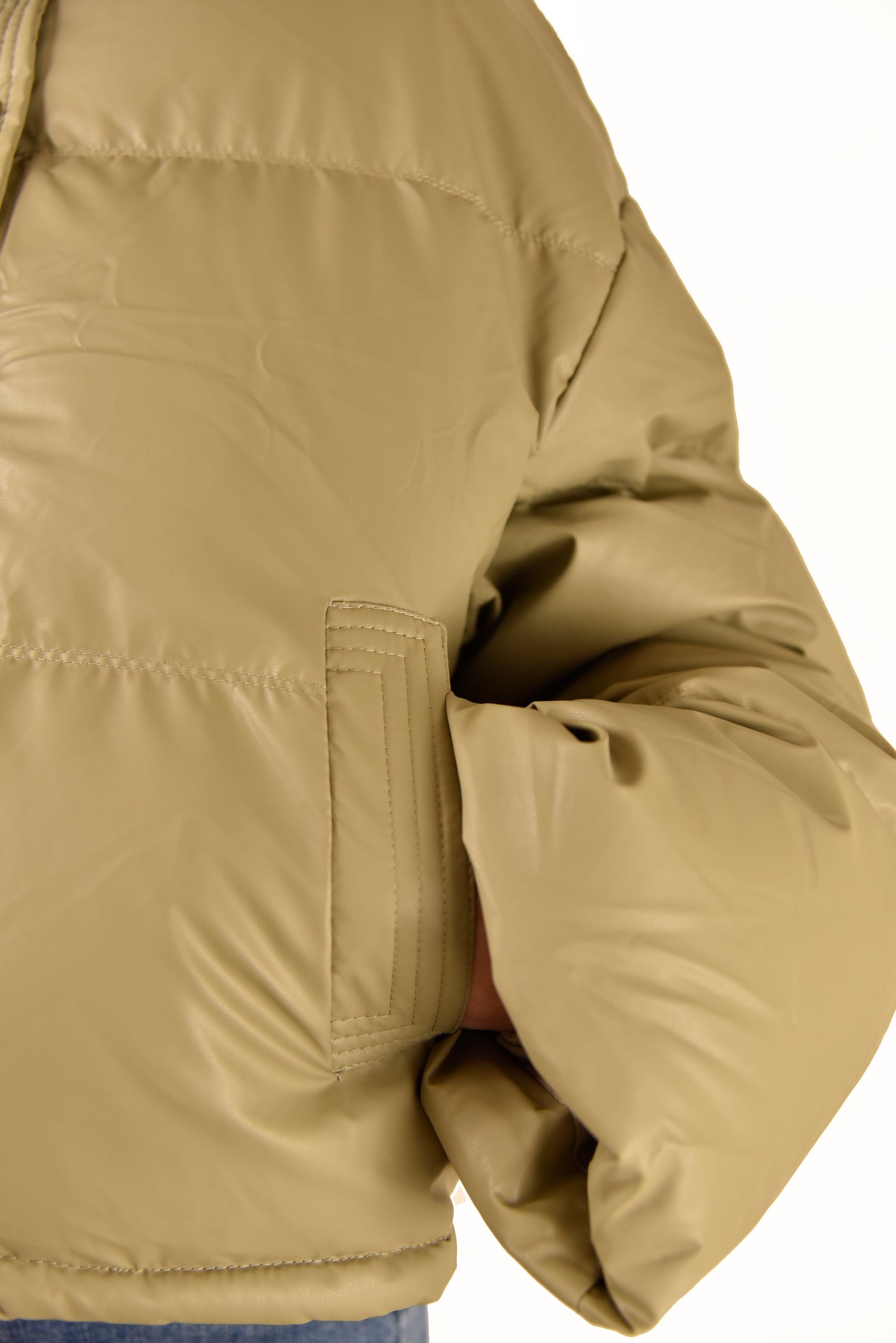 Fashionable  and Warm Short Down Jacket - A Winter Wardrobe Essential