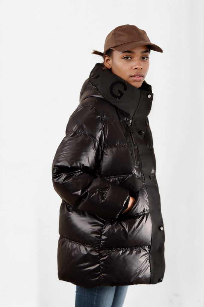 Premium Black Short Down Jacket - Elegant and Warm